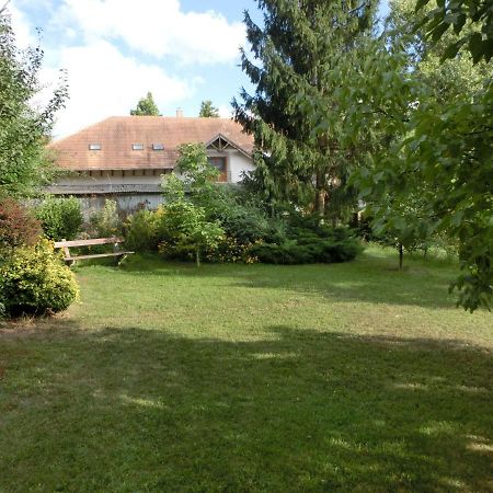 Pilis Apartman Piliscsaba Екстериор снимка
