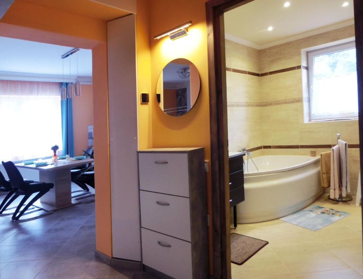 Pilis Apartman Piliscsaba Екстериор снимка